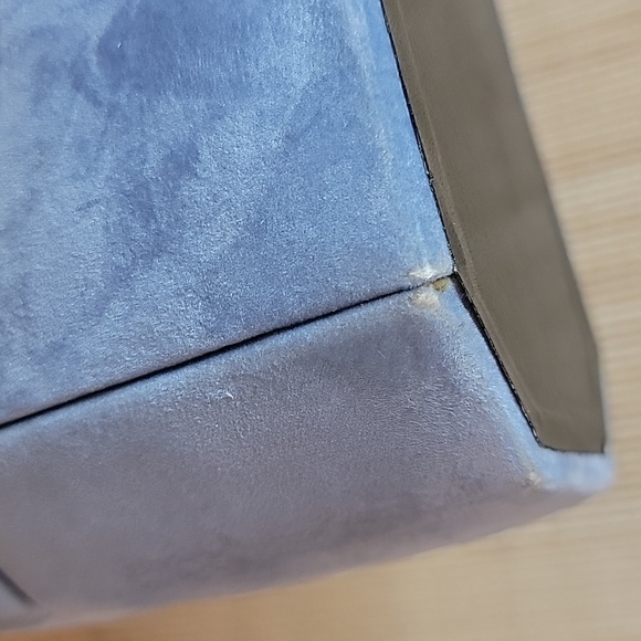 WOLF Designs Velvet Travel Jewelry Box - Picture 6 of 11